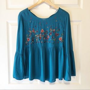 🌻 3/$25 Grand & Greene Embroidered Peplum Top